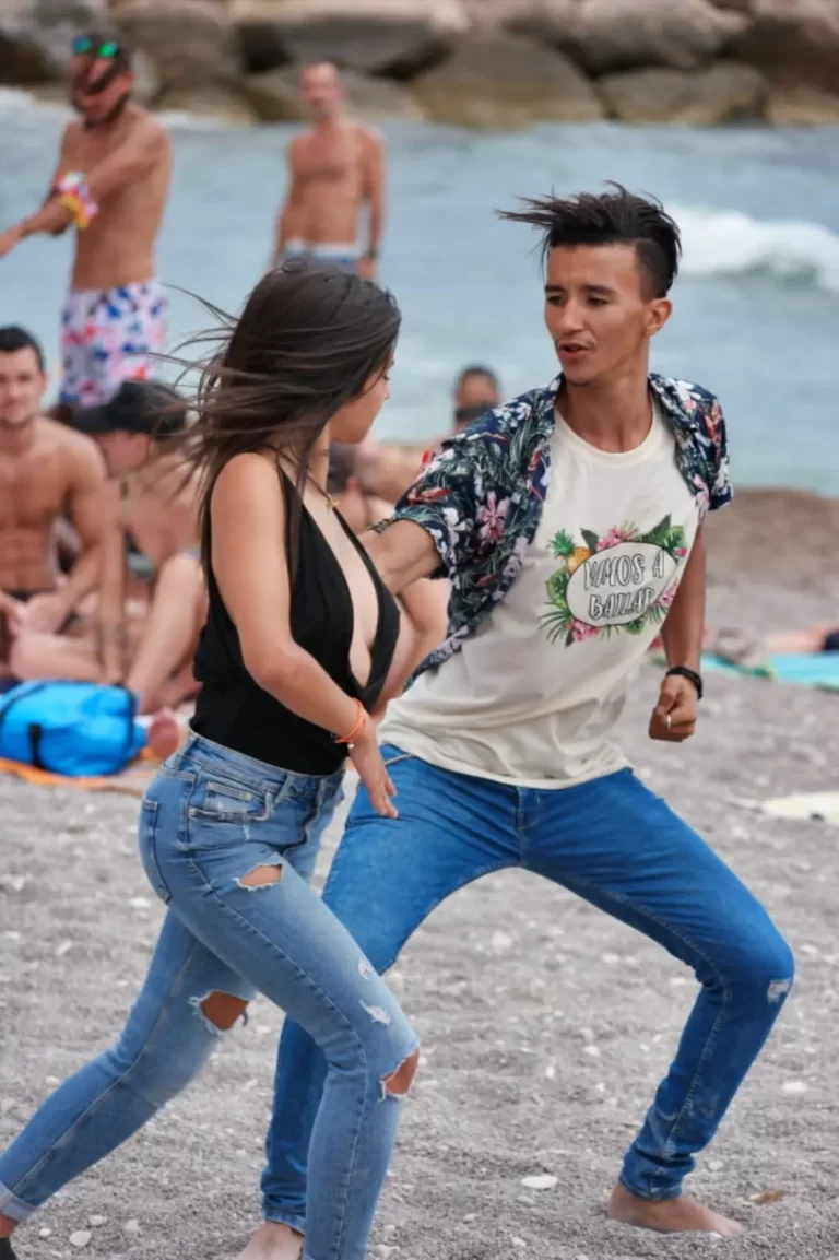 Vamos a Bailar avec initiation aux danses latines !