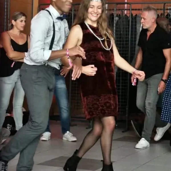 Danseurs au concert du groupe N'taya au FIC