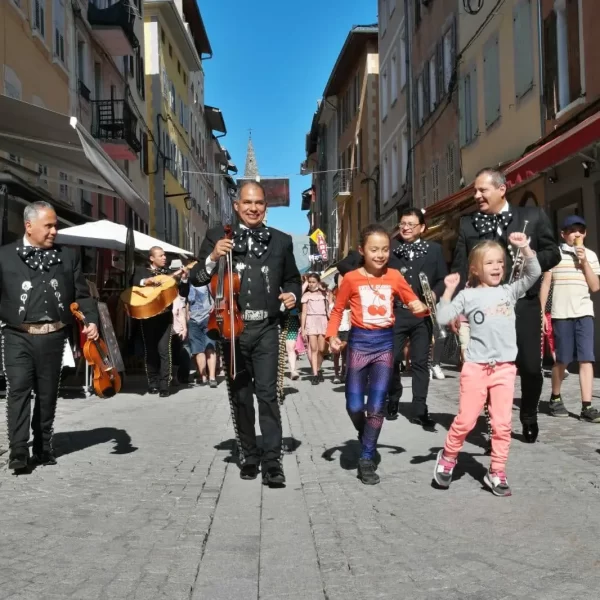 Mariachi "Tierra Querida" à Barcelonnette