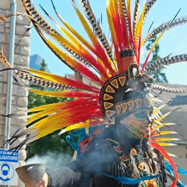 Déambulations Aztèque par le groupe Danza Prehispanica Tonatiuh