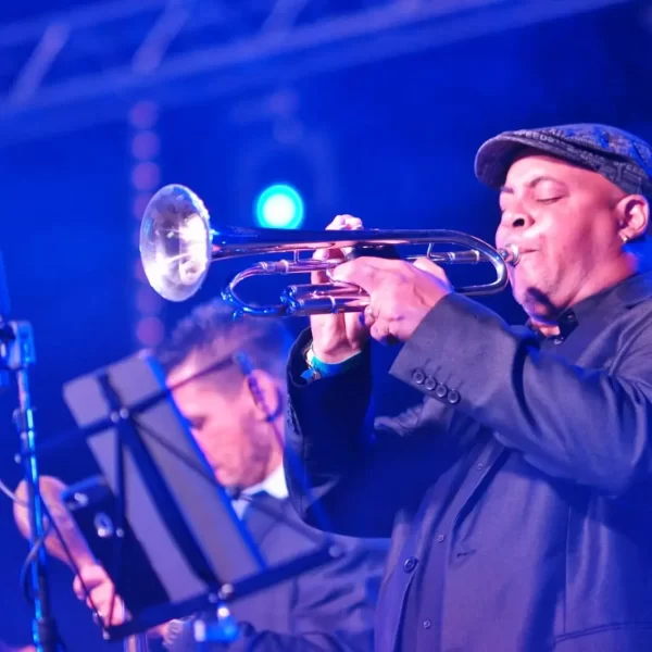 Mayito Rivera & Sons of Cuba en concert à Bayamo