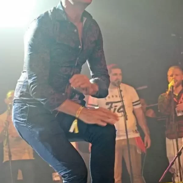 Les participants au concours de danse de Rumba Columbia du FIC