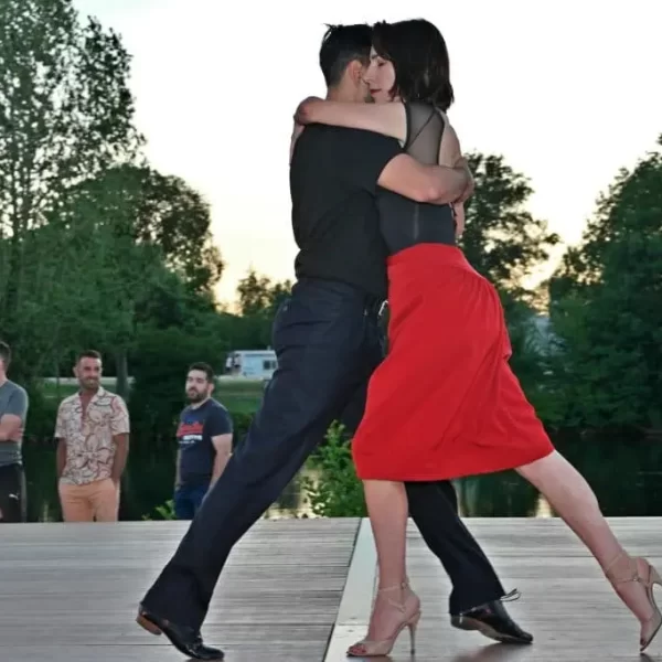 apprendre à danser en couple la salsa, la bachata, le cha cha